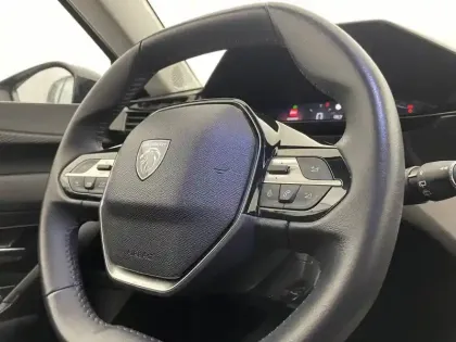 Photo 28 Peugeot 308  PureTech 130ch S&S BVM6