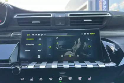 Photo 16 Peugeot 508  Hybrid4 360 e-EAT8 Peugeot Sport Engineered