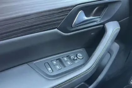 Photo 20 Peugeot 508  Hybrid4 360 e-EAT8 Peugeot Sport Engineered