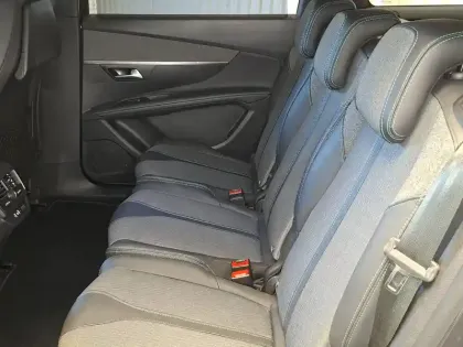 Photo 25 Peugeot 5008  PureTech 130ch S&S EAT8