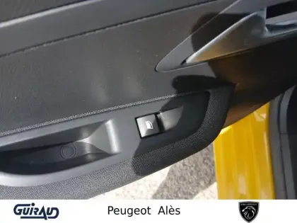 Photo 13 Peugeot 208  Electrique 50 kWh 136ch