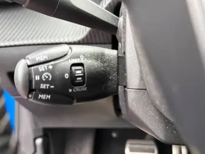 Photo 18 Peugeot 208  Electrique 50 kWh 136ch