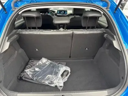 Photo 5 Peugeot 208  Electrique 50 kWh 136ch
