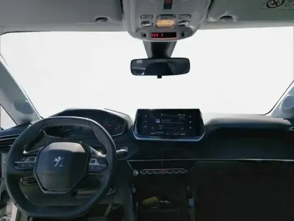 Photo 7 Peugeot 208  Electrique 50 kWh 136ch