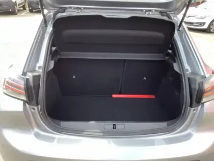 Photo 5 Peugeot 208  Hybrid 110 ch e-DCS6
