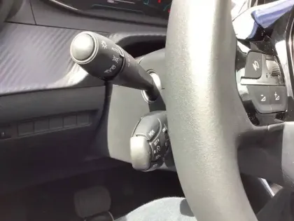 Photo 18 Peugeot 208  Hybrid 110 ch e-DCS6