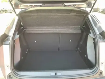 Photo 5 Peugeot 2008  Hybrid 145 e-DCS6