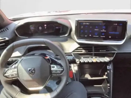 Photo 7 Peugeot 2008  Hybrid 145 e-DCS6