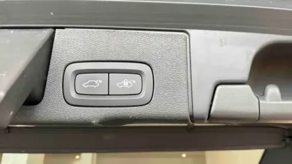 Photo 10 Volvo XC60  T6 AWD Hybride rechargeable 253 ch+145 ch Geartronic 8