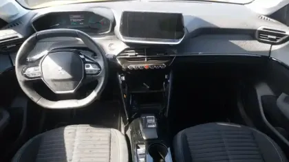 Photo 8 Peugeot 208  Electrique 50 kWh 136ch