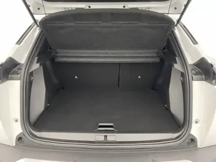 Photo 12 Peugeot 2008  BlueHDi 110 S&S BVM6