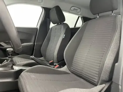Photo 13 Peugeot 2008  BlueHDi 110 S&S BVM6