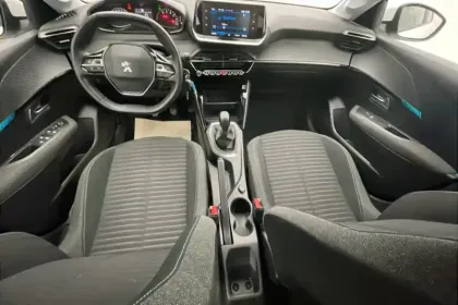 Photo 42 Peugeot 208  PureTech 75 S&S BVM5