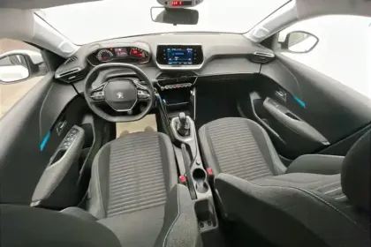 Photo 41 Peugeot 208  PureTech 75 S&S BVM5