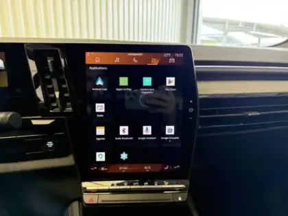 Photo 53 Renault Austral  E-Tech full hybrid 200 GSR2