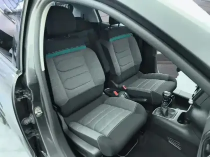 Photo 8 Citroën C3  BlueHDi 100 S&S BVM6 Feel Pack