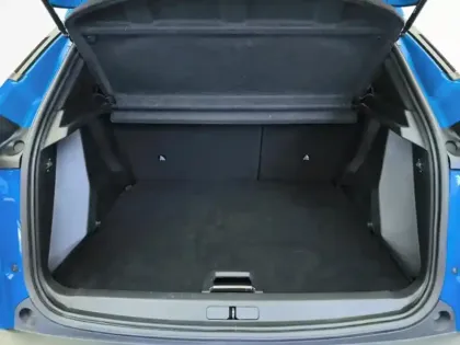 Photo 7 Peugeot 2008  BlueHDi 130 S&S EAT8 Allure