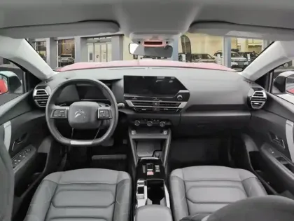 Photo 9 Citroën C4  Hybride 136 e-DCS6 Plus