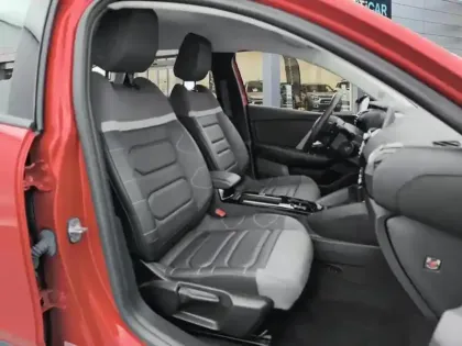 Photo 8 Citroën C4  Hybride 136 e-DCS6 Plus