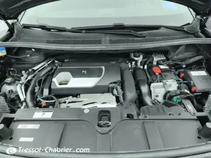 Photo 28 DS DS 7 DS7 Crossback Hybride E-Tense 300 EAT8 4x4 Rivoli