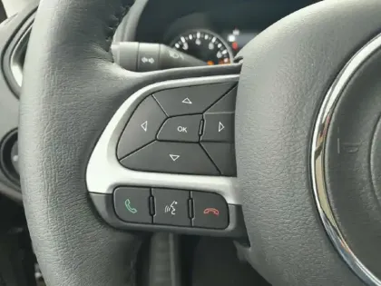 Photo 18 Jeep Renegade  1.5 Turbo T4 130 ch BVR7 e-Hybrid S