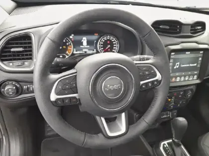 Photo 11 Jeep Renegade  1.5 Turbo T4 130 ch BVR7 e-Hybrid S