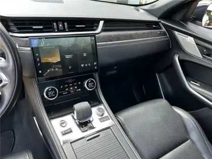 Photo 45 Jaguar F-Pace 2.0 - P400E PHEV AWD BVA8