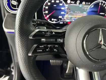 Photo 13 Mercedes GLC  300 e  Hybrid EQ 4MATIC AM