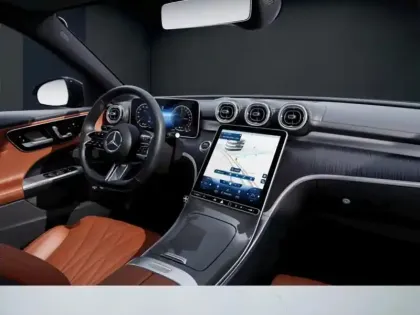 Photo 8 Mercedes Classe C  300 e Hybrid EQ Berli