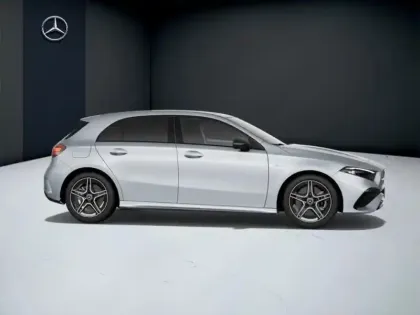 Photo 15 Mercedes Classe A 250 e Hybrid EQ AMG Line
