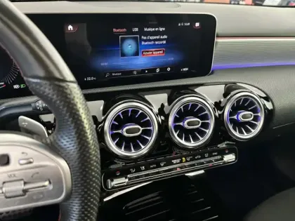 Photo 17 Mercedes Classe A 200 AMG Line 163 Premium Plus 
