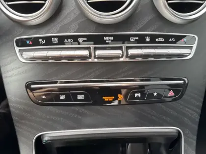 Photo 18 Mercedes GLC  300e 4MATIC Coupé AMG Line