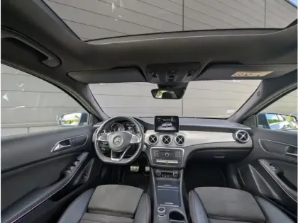 Photo 10 Mercedes GLA 180 