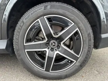 Photo 8 Mercedes GLC  300 de 4MATIC AMG LINE