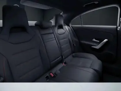 Photo 29 Mercedes CLA  200 d Coupé AMG Line