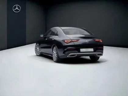 Photo 36 Mercedes CLA  200 d Coupé AMG Line