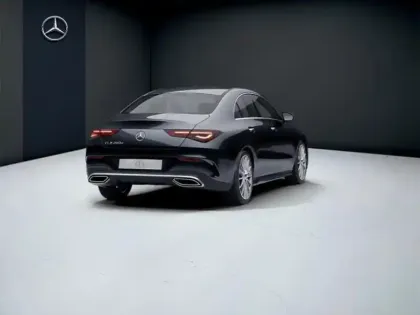 Photo 33 Mercedes CLA  200 d Coupé AMG Line