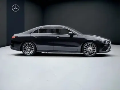 Photo 16 Mercedes CLA  200 d Coupé AMG Line