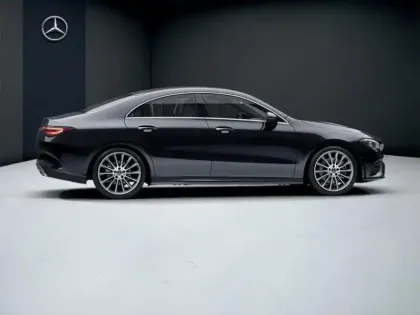 Photo 17 Mercedes CLA  200 d Coupé AMG Line