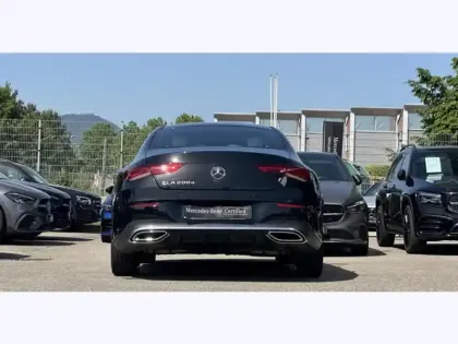 Photo 43 Mercedes CLA  200 d Coupé AMG Line
