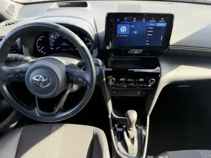 Photo 16 Toyota Yaris Hybride 1.5 HYBRID 116H TRAIL Marchepied