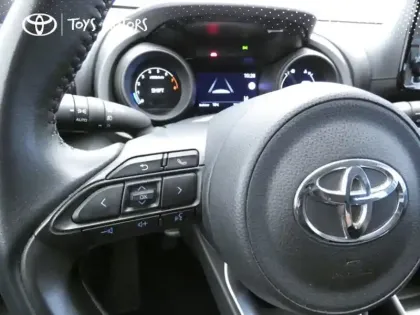 Photo 10 Toyota Yaris 120 VVT-i Design