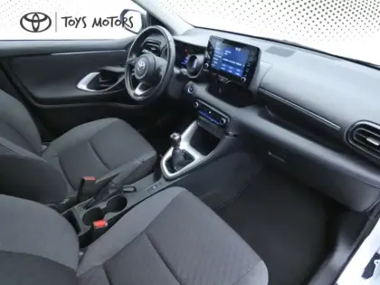 Photo 18 Toyota Yaris 120 VVT-i Design