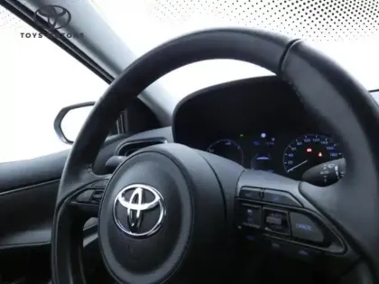 Photo 11 Toyota Yaris Hybride 116h Dynamic