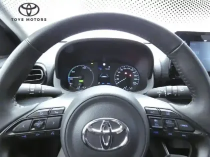 Photo 18 Toyota Yaris Hybride 116h Dynamic