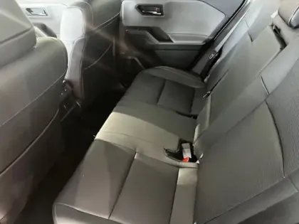 Photo 11 Toyota Rav4 Hybride 2WD 185ch Lounge NG HYBRID 183CH