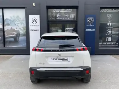 Photo 19 Peugeot 2008 II PureTech 100 S&S ALLURE