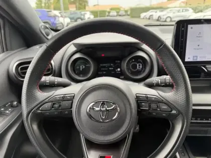 Photo 17 Toyota Yaris Hybride 116h GR SPORT