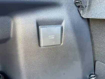 Photo 18 Toyota C-HR 2.0 PHEV 225 Design NG HYBRIDE RECHARGE
