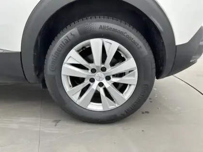 Photo 12 Peugeot 3008  Puretech 130ch S&S EAT8